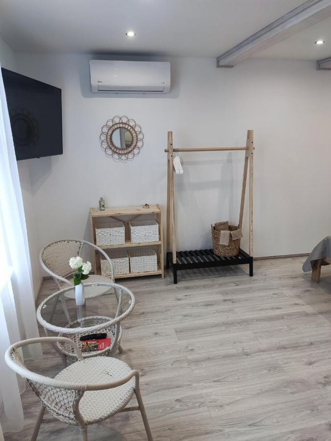 Portstreet Apartamenti Лиепая Экстерьер фото